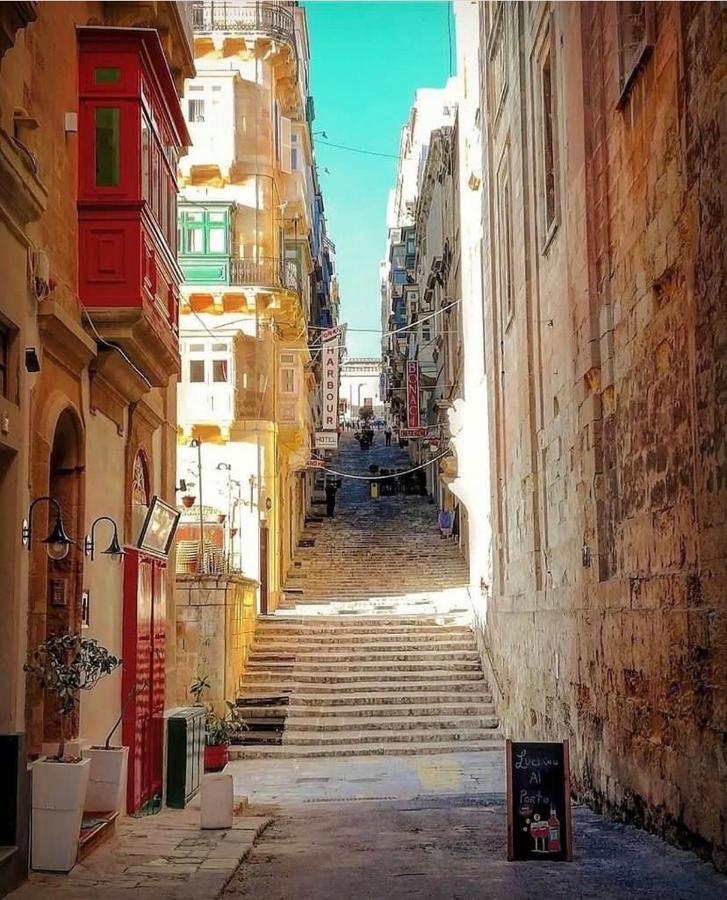 Mcc Suites Valletta Bagian luar foto
