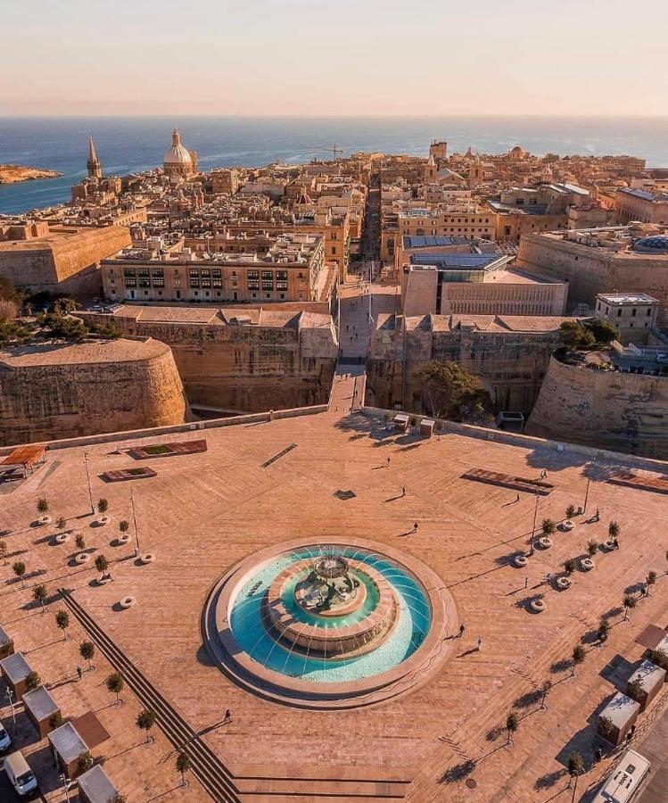 Mcc Suites Valletta Bagian luar foto