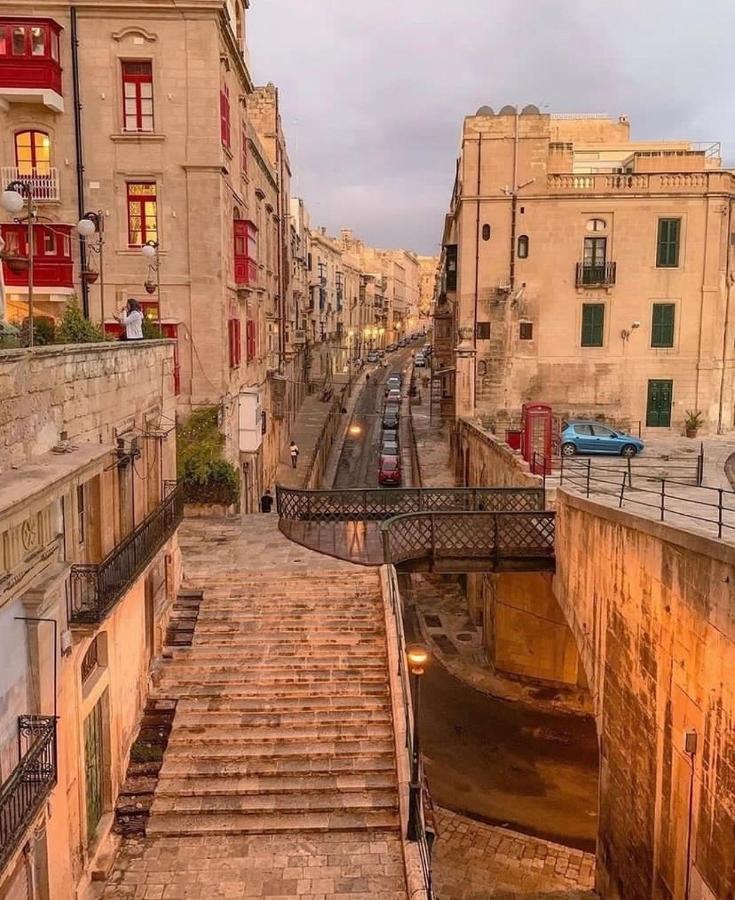Mcc Suites Valletta Bagian luar foto