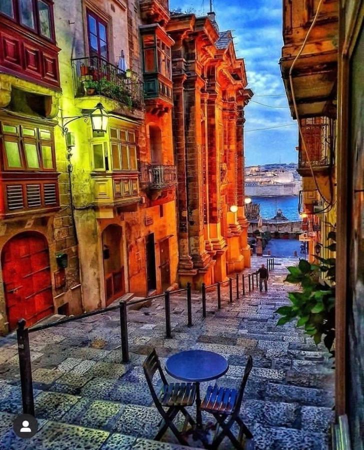 Mcc Suites Valletta Bagian luar foto